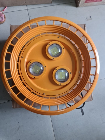 Đèn nhà xưởng UFO chống nổ 150w AGT