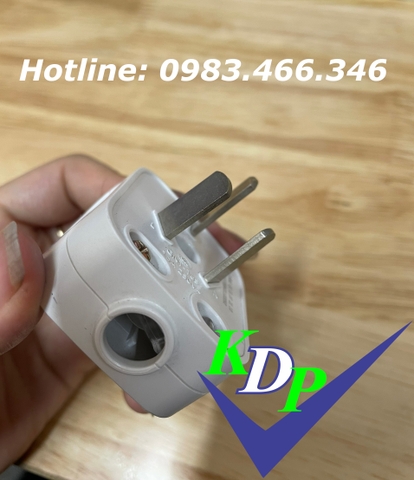 Phích cắm 3 chân BULL 16A