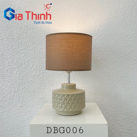 Đèn bàn gốm màu sữa GT006