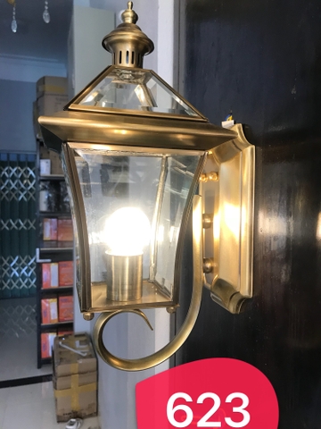 Đèn cột đồng 623