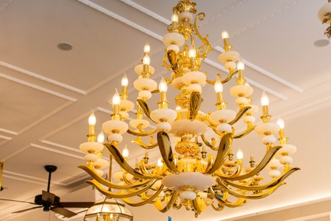 Đèn chùm đồng mạ vàng bát đá ngọc cao cấp 24 tay