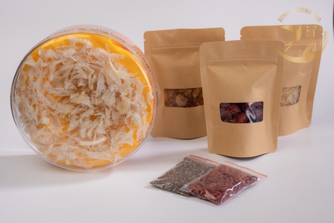 Yến sạch xếp hộp