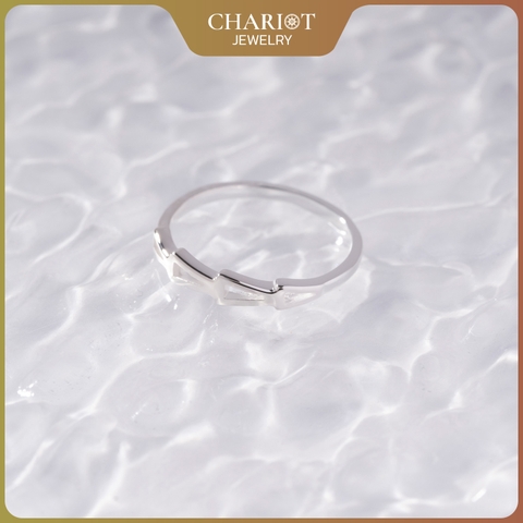 Nhẫn Bạc NCJ37 Hoạ Tiết Tam Giác Nối Tiếp Chariot Jewelry