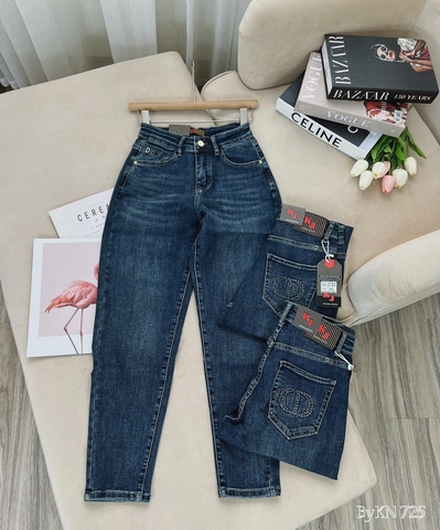 Quần Baggy JEANS thêu chữ dưới túi