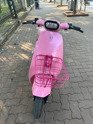 Xe điện VC hồng