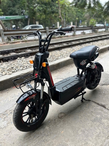 Xe điện m133s