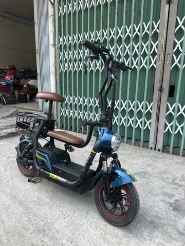 Xe điện mini chở em bé 2 chỗ ngồi