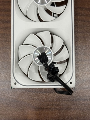 Fan led màu trắng ngược model: DTV 360-V3
