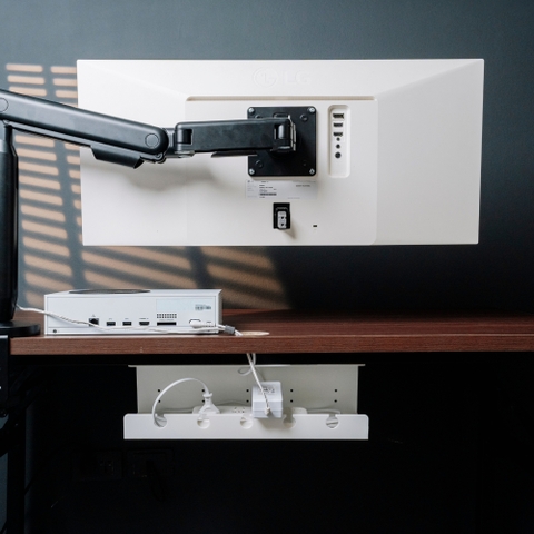 Khay Đi Dây UPGEN Cable Tray - Tối Ưu Không GIan, Giấu Ổ Cắm Gọn Gàng, Chống Nhiệt, Lắp Dễ Dàng