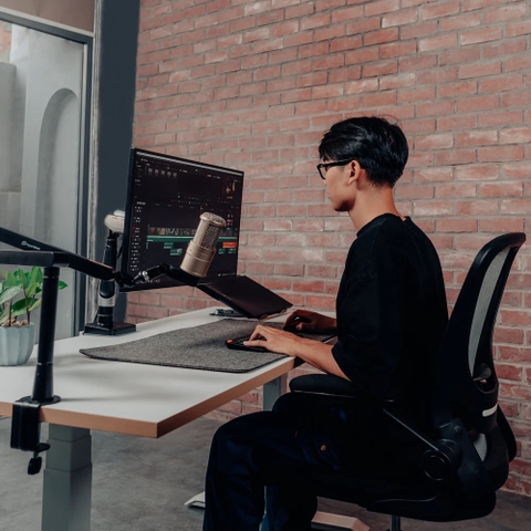 Khung bàn nâng hạ thông minh HyperWork ATLAS