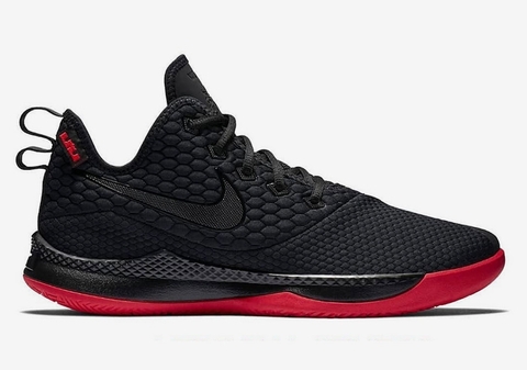 Bài 56: Nike LeBron Witness – Sức mạnh của Nhà Vua trong phân khúc tầm trung