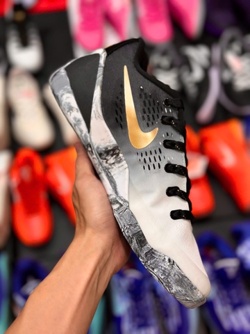 Kobe 9 low replica