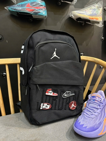 Balo Jordan huy hiệu