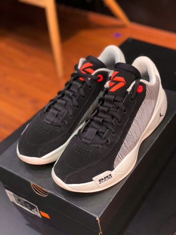 Jordan Luka 77