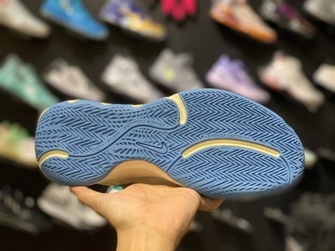 Giannis Immortality 2 'University Blue'