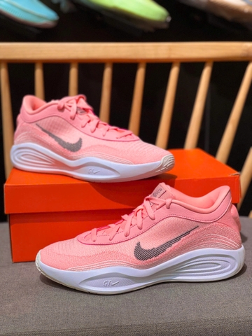 NIKE GT HUSTLE ACADEMY