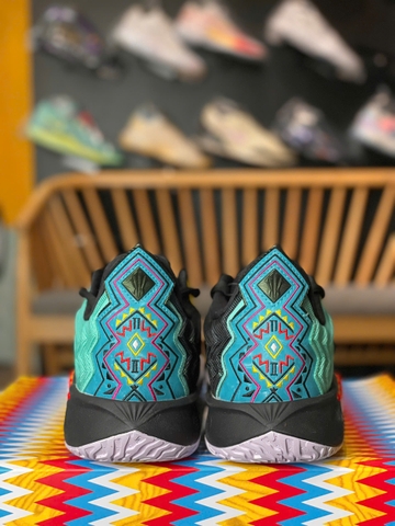 Anta Kai 2 "Retro 90s"