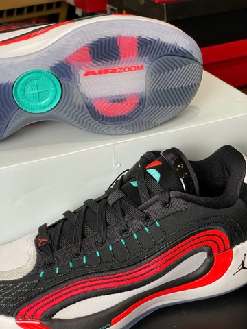 JORDAN LUKA 4