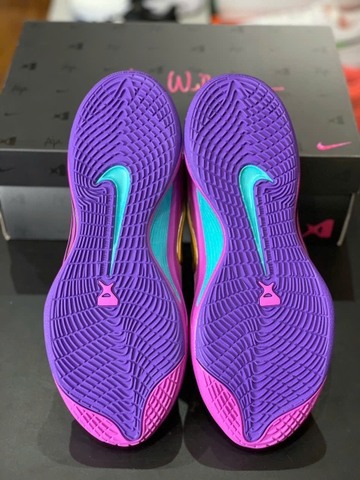 NIKE A'ONE