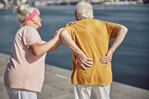 CÁCH CHĂM SÓC SỨC KHỎE TẠI NHÀ KHI BỊ THOÁT VỊ ĐĨA ĐỆM