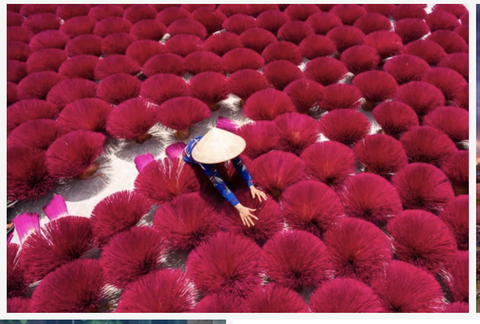 Tranh treo tường Việt Nam- làng nghề làm nhang truyền thống (tỷ lệ 2:3) -1