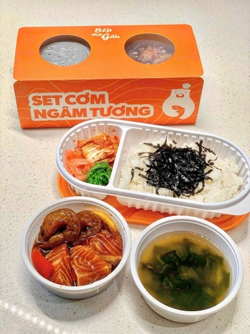 Set 5 : cơm cá hồi + tôm ngâm tương