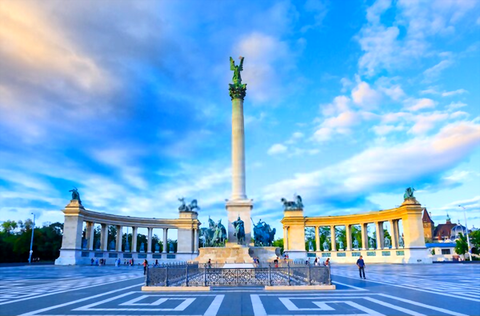 HÀ NỘI – HUNGARY- ÁO – SÉC