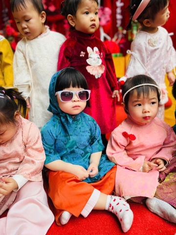 🌸Một mùa xuân thật xinh qua ống kính của Cô. Những “mầm non Hoàng Quốc Việt” đáng yêu hết nấc 💖📷