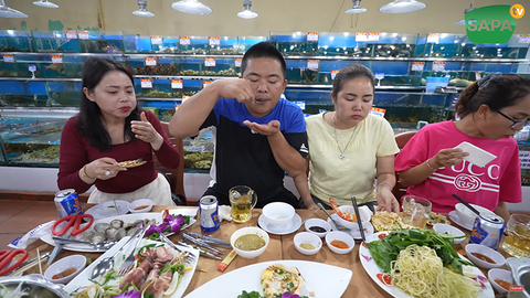 Chia Tay Sài Gòn Làm Bữa Hải Sản Siêu Ngon