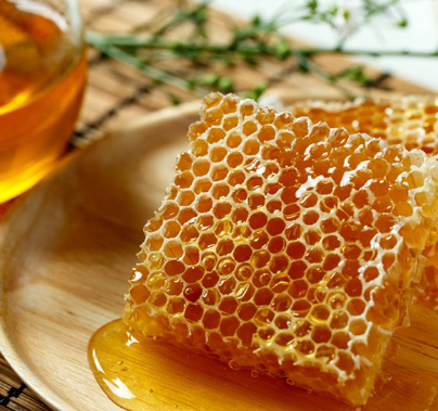 Mật Ong Khoái Rừng Nguyên Sáp Hộp 1 Kg