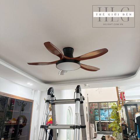 Quạt Trần Đèn Thân Ngắn Siêu Mát QT239