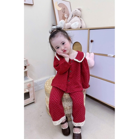 BỘ PIJAMA DÀI TAY ĐỎ XÔ MUSLIN