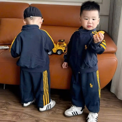 BỘ NỈ KÉO KHOÁ THÊU NGỰA CHO BÉ