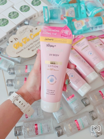 Kem Chống Nắng Dưỡng Thể Sunplay Dưỡng Sáng Mịn Da 150g Skin Aqua UV Body Whitening Lotion SPF 50+ PA++++