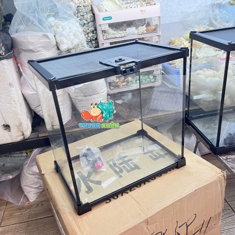 Chuồng kính 4ly kích thước nhiều kích thước khung nhựa