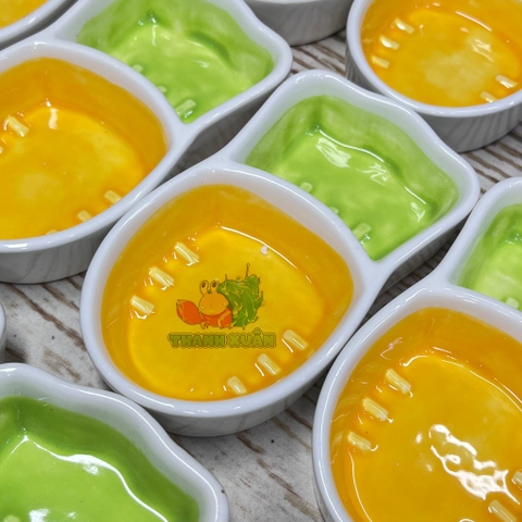 Bát 2 ngăn hình cà rốt đựng nước uống cho ốc mượn hồn