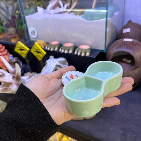 Bát 2 ngăn đựng nước màu xanh cho ốc mượn hồn hoặc thức ăn cho thú cưng khác