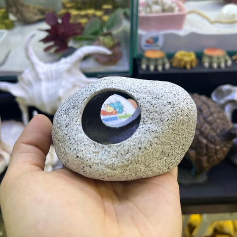 Hang trú hình viên đá chất liệu gốm màu trắng đốm