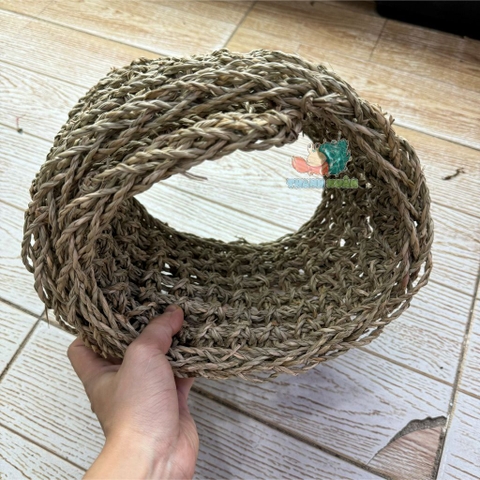 Tấm lưới cói làm hang trú và làm võng ngủ cho thú cưng nhỏ