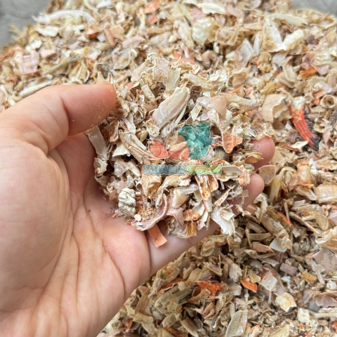 Hộp 100Gam vỏ ghẹ , vò bề bề . vỏ tôm hỗn hợp say vụn thức ăn cho ốc mượn hồn và thủy sản