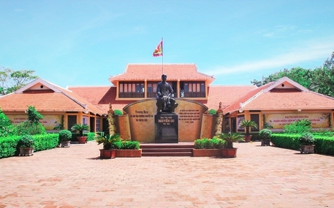 Khu di tích Đại Thi Hào Nguyễn Du - Nghi Xuân, Hà