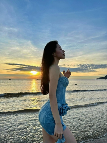 Thiên Cầm mùa nào đẹp nhất? Nên đi vào tháng mấy để săn được "mực nhảy" và biển xanh ngọc bích?