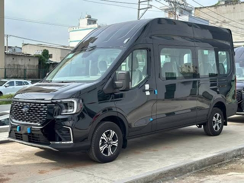 Cho Thuê Xe Du Lịch 16 Chỗ Tại Hà Tĩnh Đời Mới, Giá Rẻ Nhất