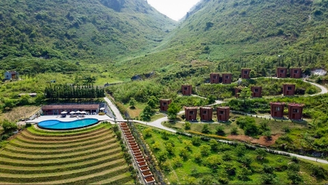 Top 8 khách sạn resort Hà Giang có hồ bơi cực chill view đẹp nhất 2026