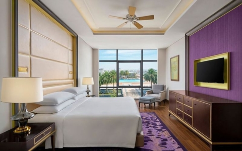 Review Chi Tiết Sheraton Vinh: Trải Nghiệm Nghỉ Dưỡng "Chanh Sả" Nhất Thành Nghệ & Mẹo Đặt Phòng Giá Rẻ