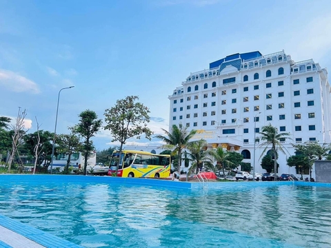 Khách sạn Lan Châu Luxury Cửa Lò