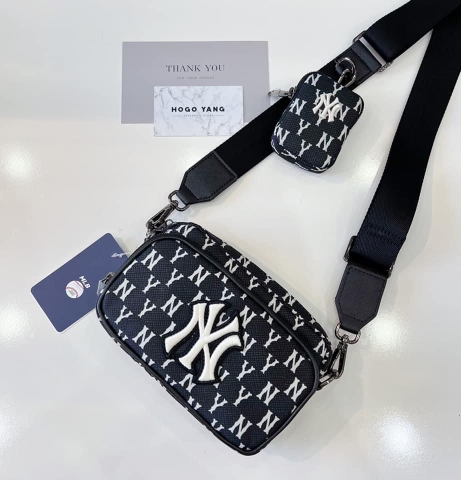 MLB Mini Monogram New York Yankees 3ACRS012N-50BKS
