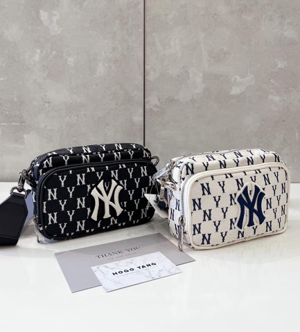 MLB Mini Monogram New York Yankees 3ACRS012N-50BKS