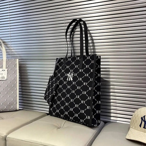 MLB Monogram Diamond Jacquard Tote Bag New York Yankees Black