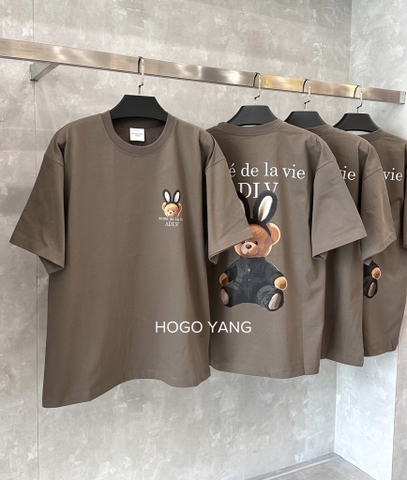 ADLV RABBIT BEAR DOLL LOGO COCOA TSHIRT